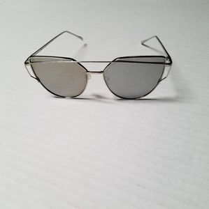 Mirror sunglasses